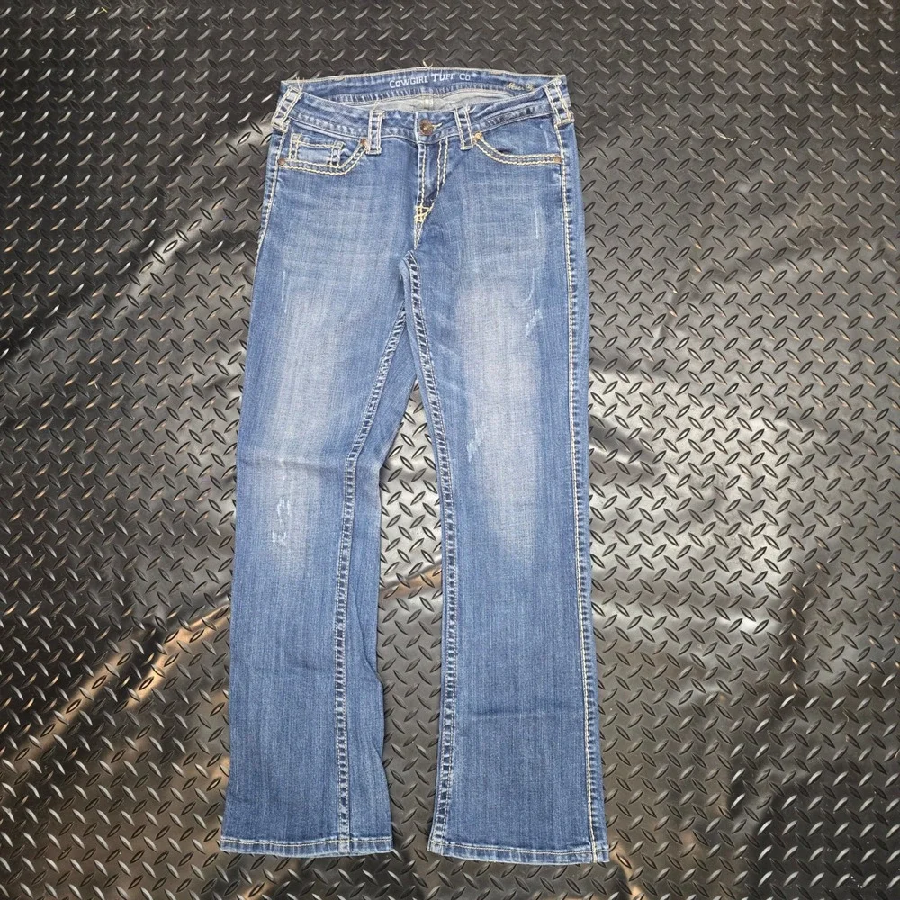 Cowgirl Tuff Co Never Give Up Bootcut Jeans Blue Distressed 29x31 JNGVUP